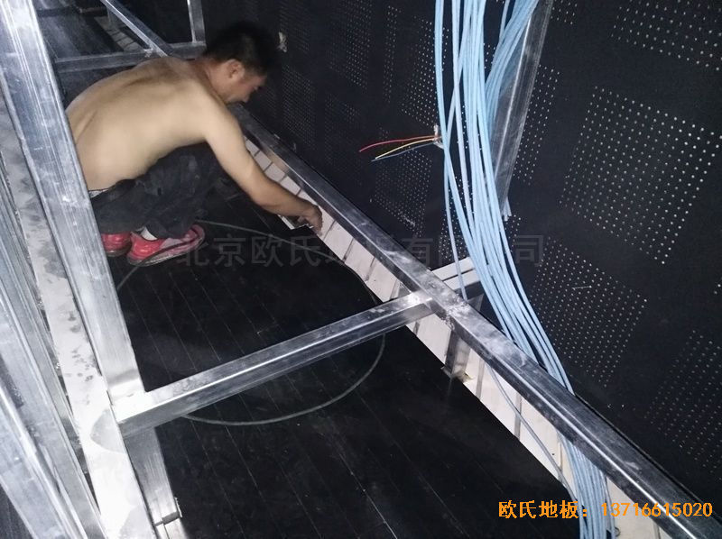 河北廊坊益田同文學(xué)校舞臺運動地板鋪裝案例