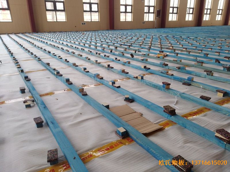 河南新密市體育發(fā)展中心運(yùn)動木地板安裝案例