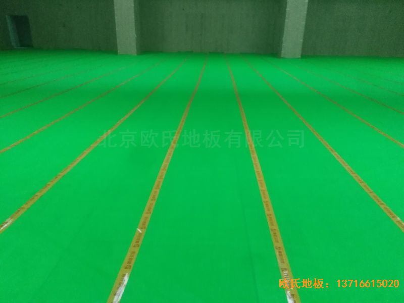 青島黃島區(qū)濱海街道中心小學(xué)體育木地板鋪設(shè)案例