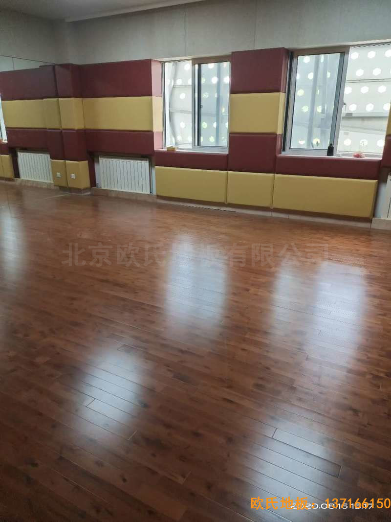 北京中國礦業(yè)大學(xué)附屬中學(xué)體育木地板施工案例