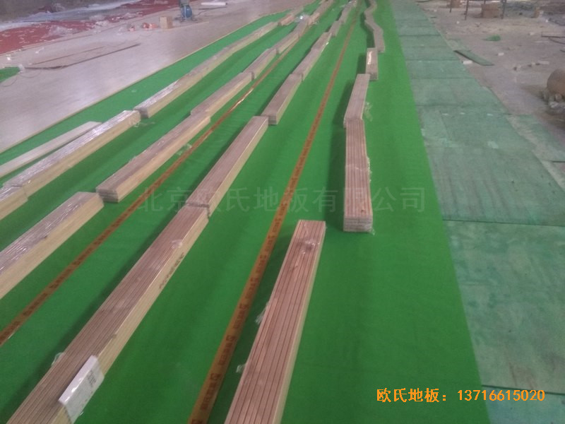 山西長(zhǎng)治雙創(chuàng)夢(mèng)工廠籃球體育木地板施工案例2
