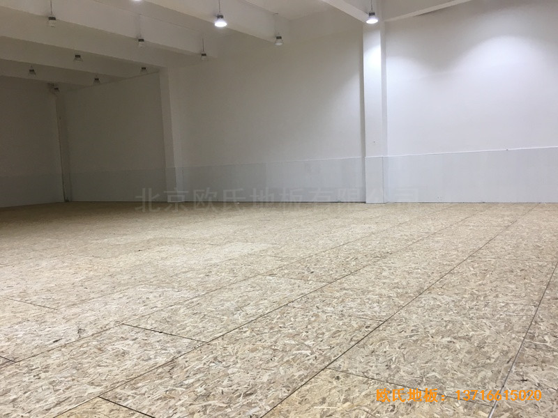 廣州金地香山湖籃球館體育木地板安裝案例2