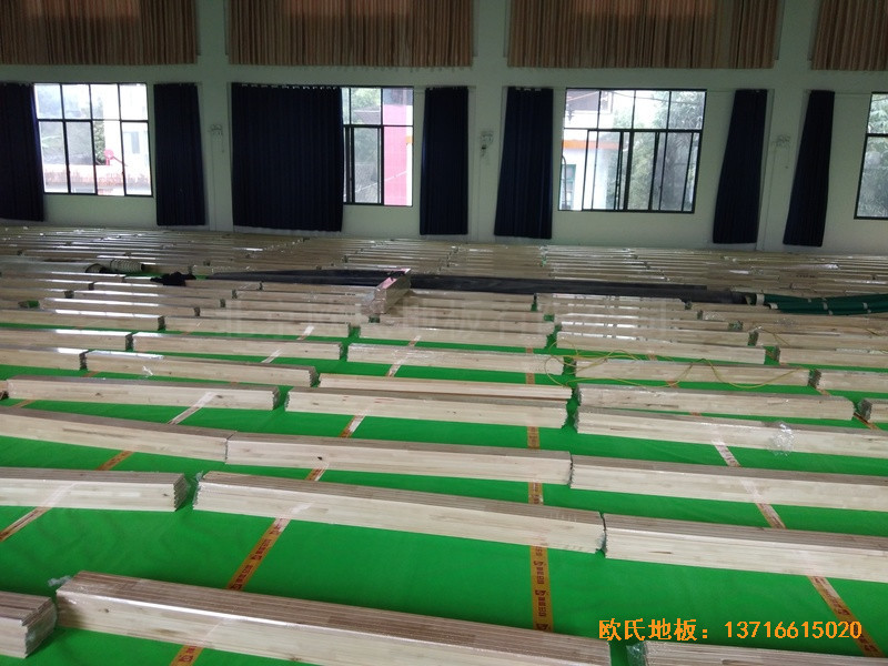 廣西龍勝縣黨校運(yùn)動(dòng)館運(yùn)動(dòng)地板施工案例3