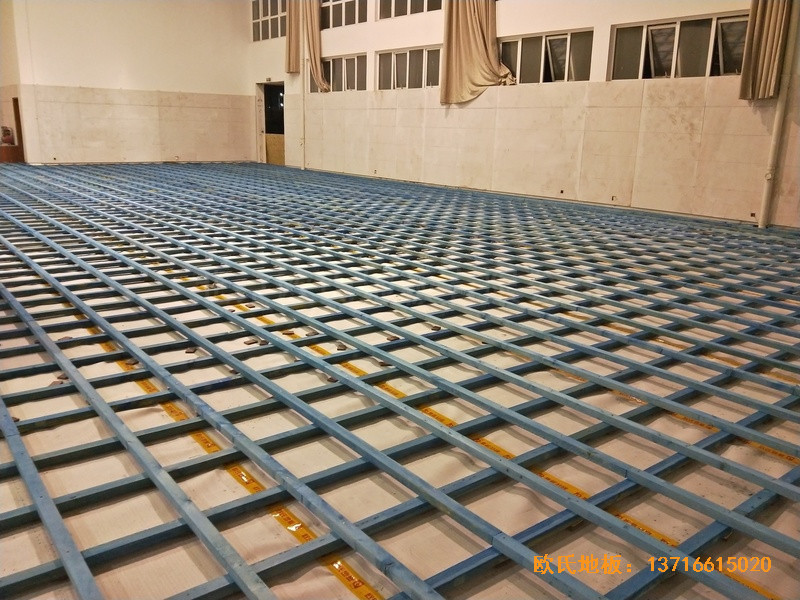 江蘇宿遷消防支隊(duì)籃球館體育地板鋪設(shè)案例1