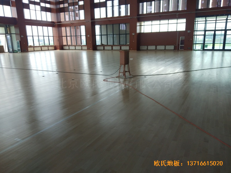 河北工程大學(xué)新校區(qū)籃球館體育地板鋪裝案例3