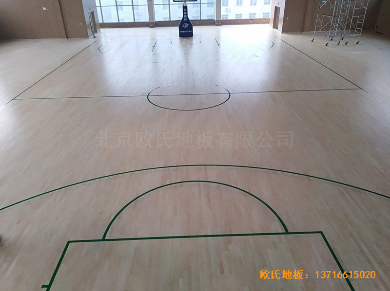 河南南陽十三中籃球館運(yùn)動(dòng)木地板鋪裝案例5