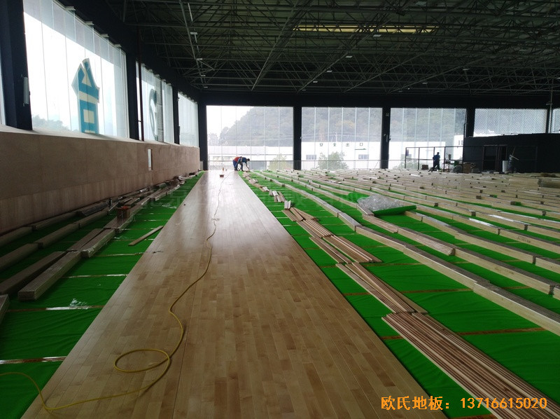 浙江臨海WeArena籃球館體育地板鋪設(shè)案例2