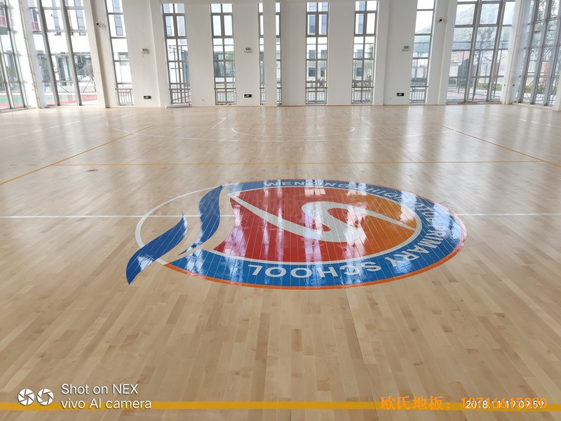 浙江溫嶺石橋頭中心小學(xué)籃球館運動木地板鋪裝案例5