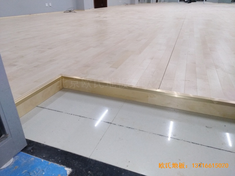 湖北獵豹汽車(chē)產(chǎn)業(yè)園運(yùn)動(dòng)館運(yùn)動(dòng)地板施工案例3