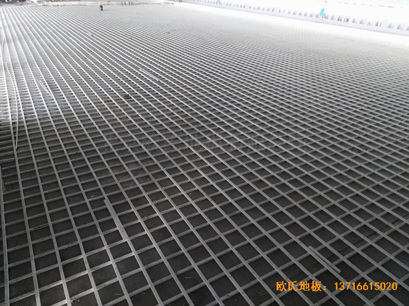 湖南湘潭電力局羽毛球館運動木地板鋪設(shè)案例1