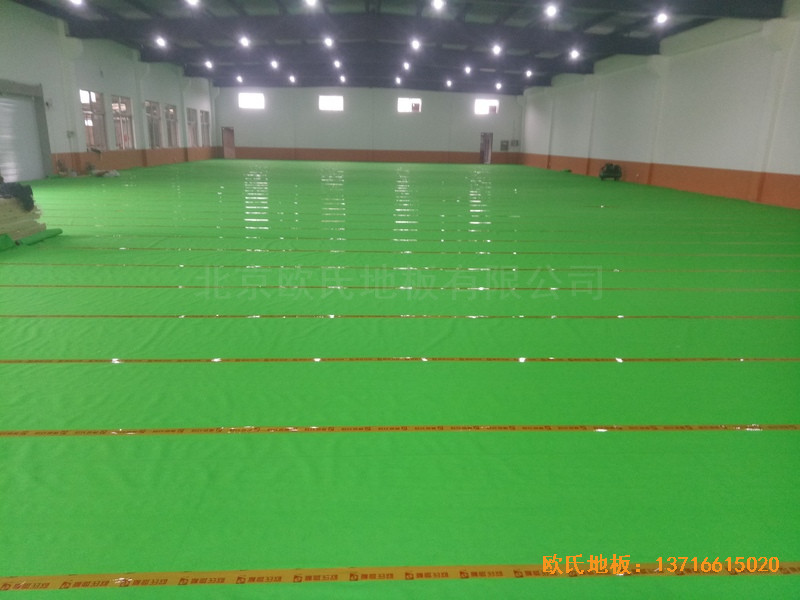鹽城大豐區(qū)籃球館運(yùn)動(dòng)木地板安裝案例2