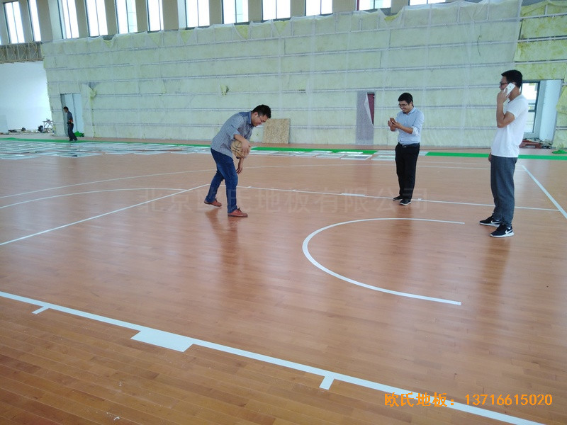 鹽城濱海永寧實驗小學(xué)籃球館運(yùn)動木地板鋪裝案例4