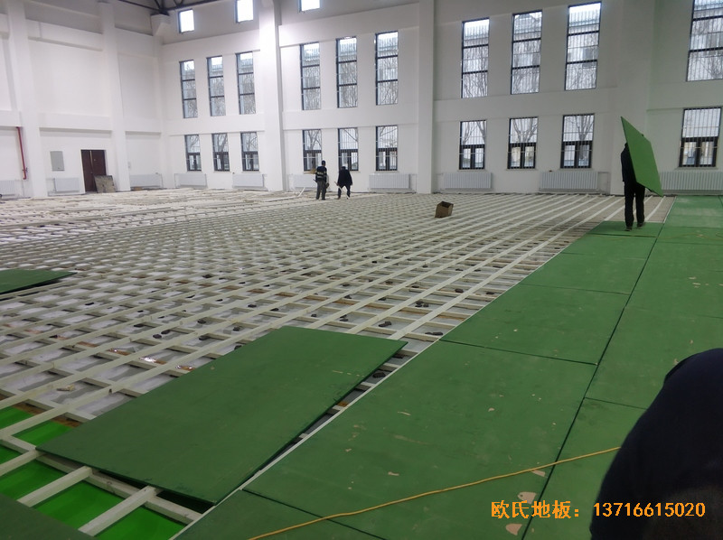 西安63751部隊(duì)籃球館體育木地板安裝案例2