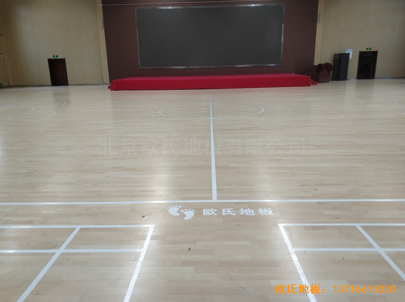 鄭州四中體育館運(yùn)動地板鋪設(shè)案例3