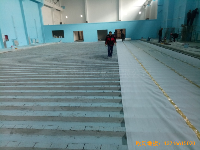 鄭州棗莊熱力分公司體育館運(yùn)動(dòng)地板安裝案例1