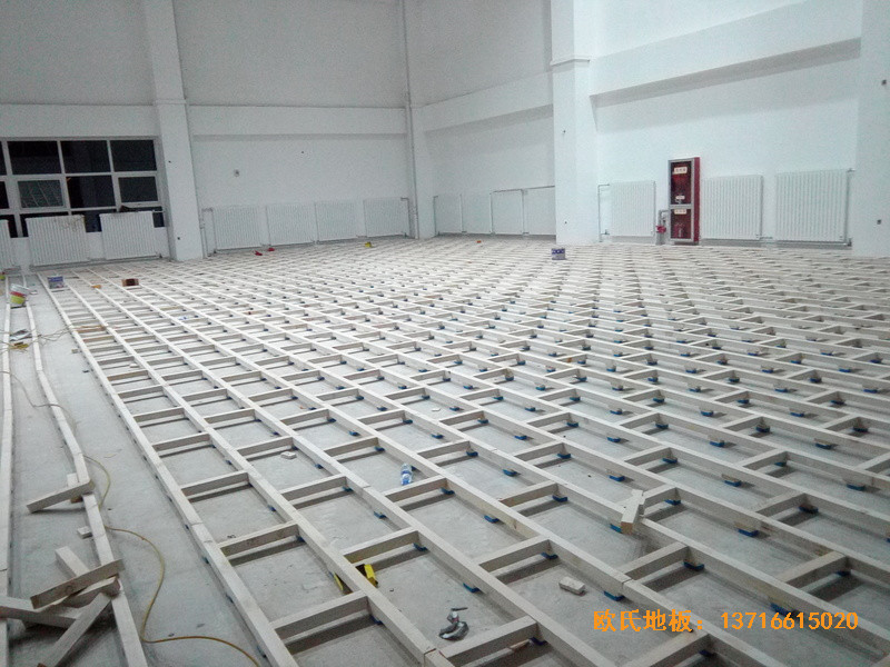 銀川北師大銀川小學(xué)籃球館運(yùn)動(dòng)地板鋪設(shè)案例1