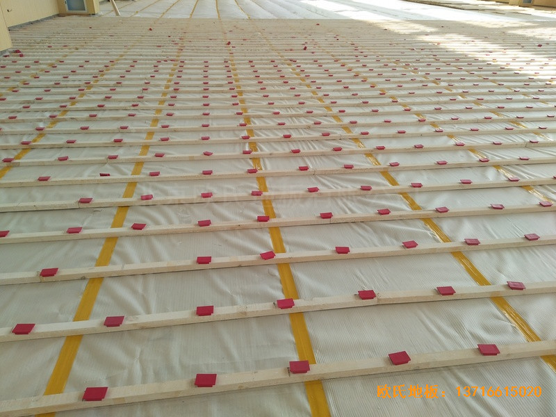 云南蒙自師范體育館體育地板鋪設(shè)案例1