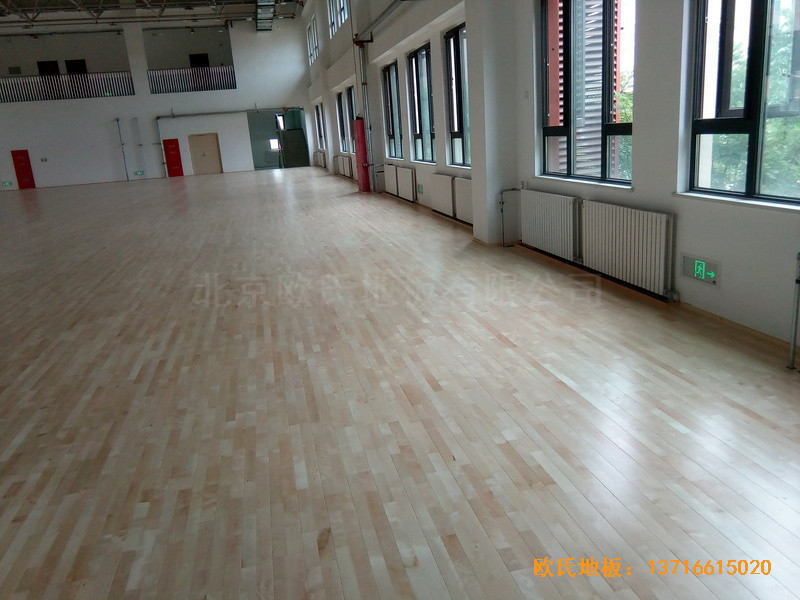 北京趙全營(yíng)鎮(zhèn)天順小學(xué)體育館運(yùn)動(dòng)地板鋪設(shè)案例4