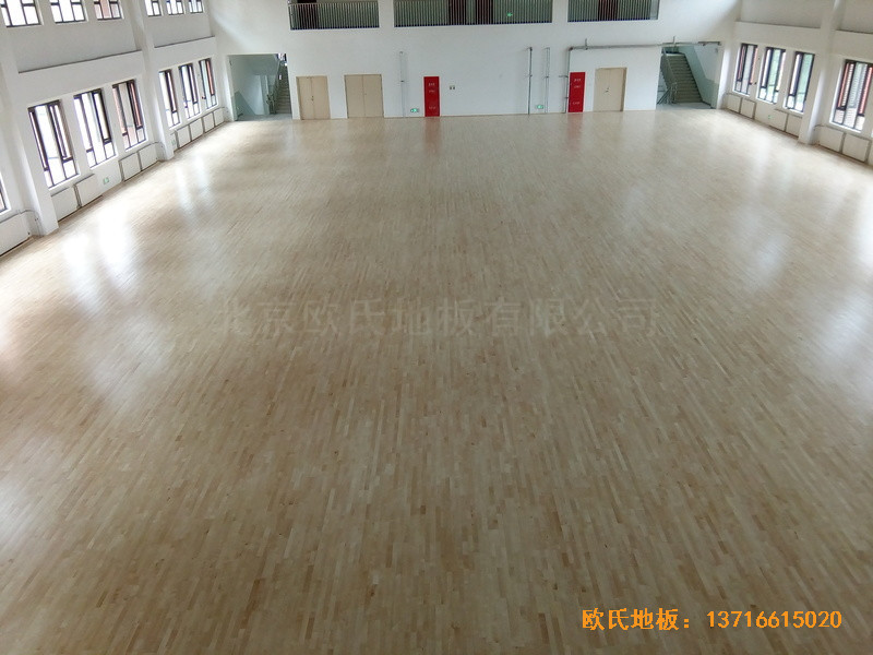 北京趙全營(yíng)鎮(zhèn)天順小學(xué)體育館運(yùn)動(dòng)地板鋪設(shè)案例5