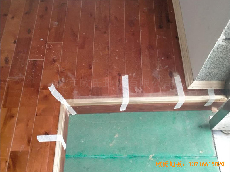 四川南充順慶區(qū)消防隊(duì)運(yùn)動(dòng)館運(yùn)動(dòng)地板鋪裝案例2