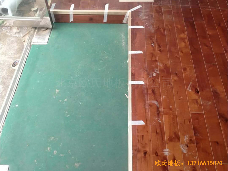 四川南充順慶區(qū)消防隊(duì)運(yùn)動(dòng)館運(yùn)動(dòng)地板鋪裝案例3