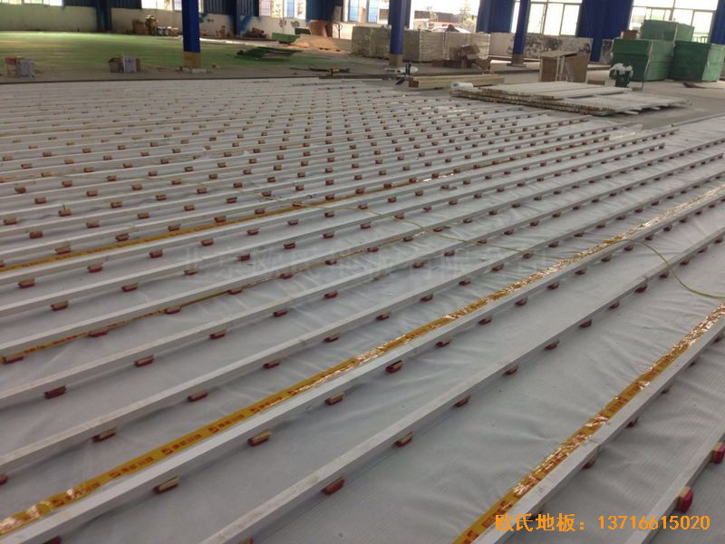 四川綿陽(yáng)個(gè)人球館運(yùn)動(dòng)木地板安裝案例1