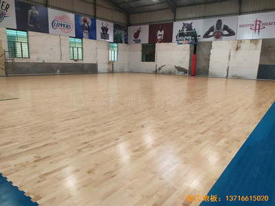 福建一通汽車修理有限公司籃球館體育地板鋪裝案例