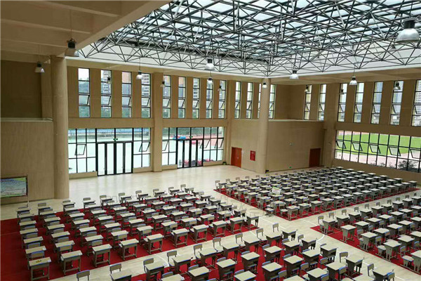 四川瀘州市敘永縣城西實(shí)驗(yàn)學(xué)校運(yùn)動(dòng)木地板鋪設(shè)工程