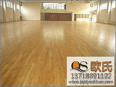 實(shí)木運(yùn)動(dòng)地板的材料使用標(biāo)準(zhǔn)