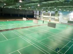 一般籃球場(chǎng)地地板施工隊(duì)