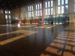 一般運(yùn)動(dòng)場(chǎng)木地板施工