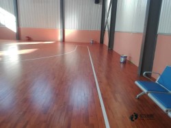 專用運動地板施工隊