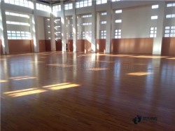 實木運(yùn)動場館木地板廠家報價