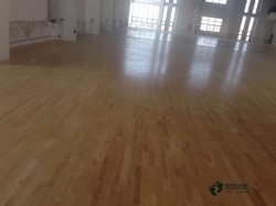 購買俄勒岡松舞臺(tái)體育場(chǎng)地地板哪些牌子好