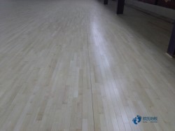 籃球木地板選什么材質(zhì)的好