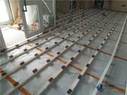 行業(yè)籃球運動木地板如何保潔