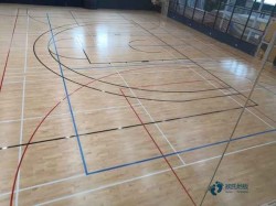 用什么籃球運動木地板減震技術(shù)